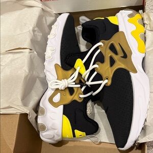 Nike Black and Yellow Athletic Shoes